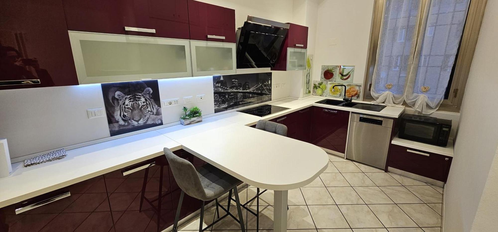 Luxury Station Apartment — Photos 2